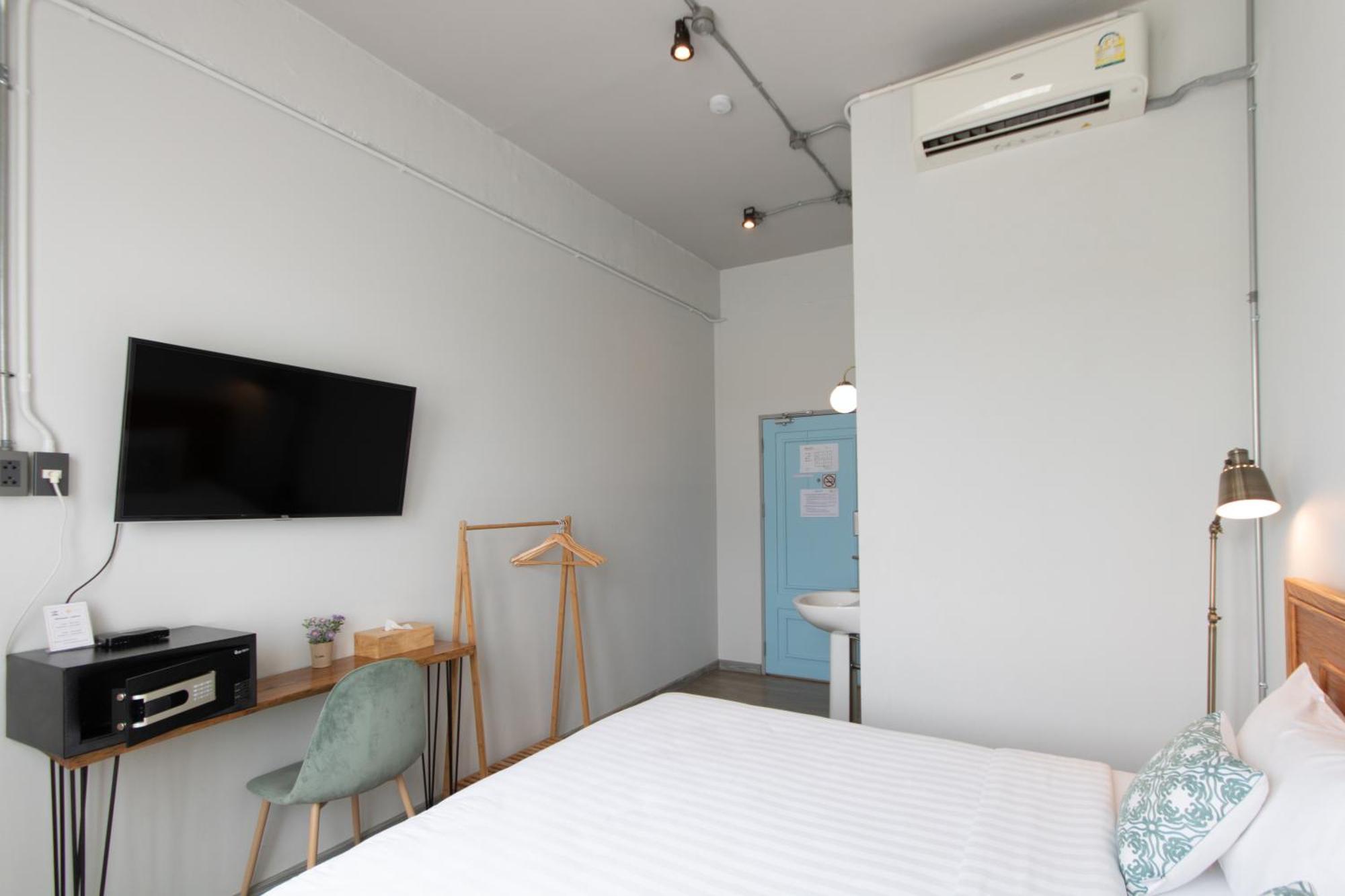 Latima Boutique Hostel Kanchanaburi Ngoại thất bức ảnh