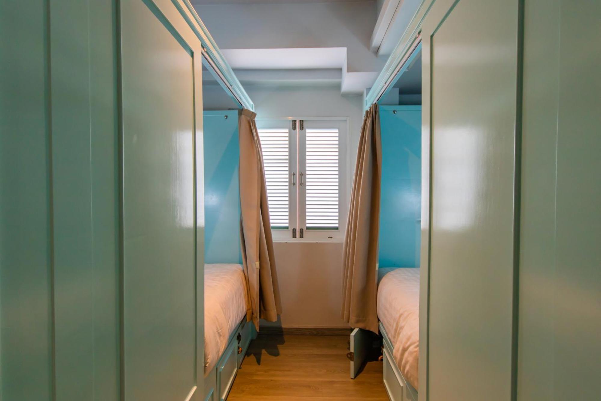Latima Boutique Hostel Kanchanaburi Ngoại thất bức ảnh