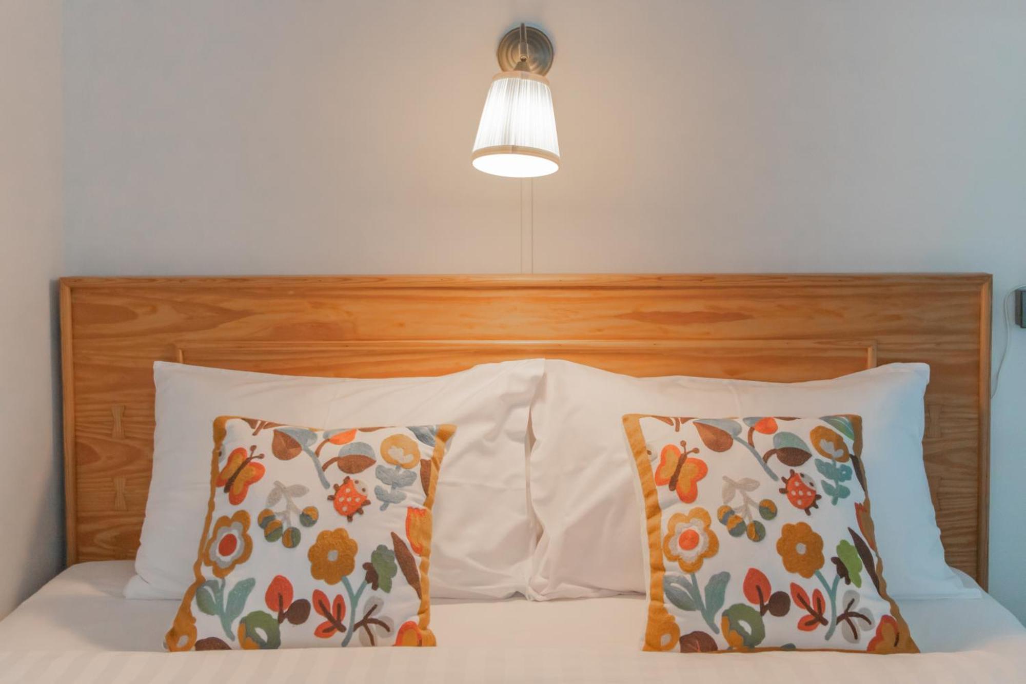 Latima Boutique Hostel Kanchanaburi Ngoại thất bức ảnh