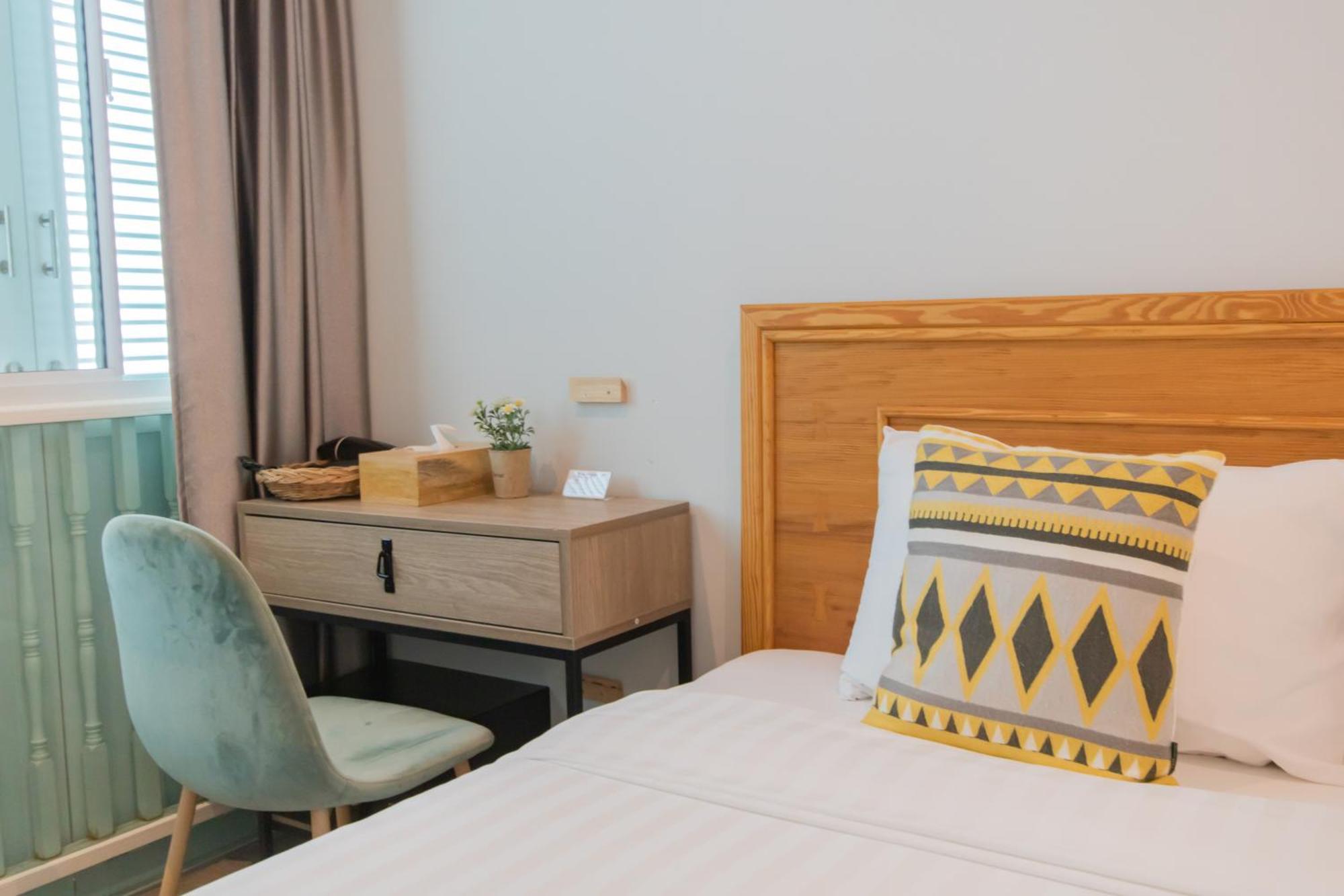 Latima Boutique Hostel Kanchanaburi Ngoại thất bức ảnh