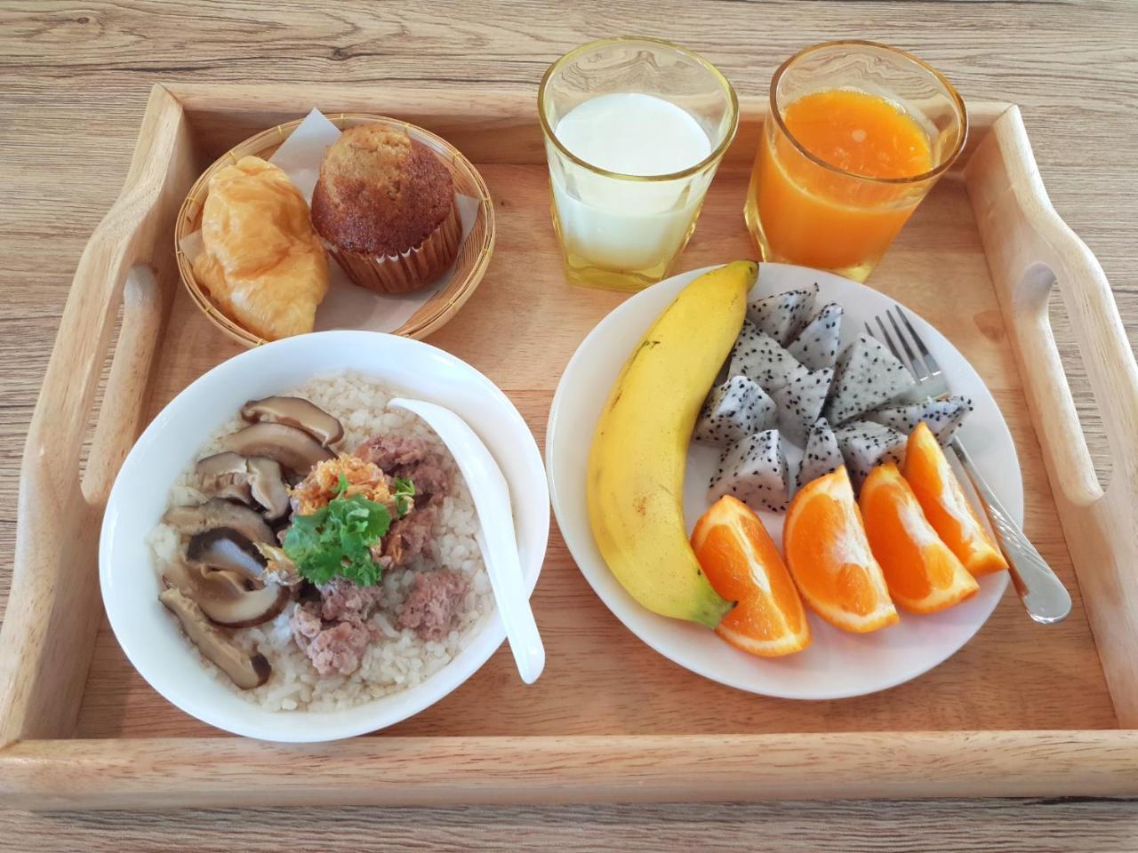 Latima Boutique Hostel Kanchanaburi Ngoại thất bức ảnh